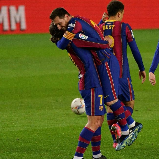 国王杯赛程吃紧，巴塞罗那今夜强势反弹，球迷炸锅，医务组通报恢复的简单介绍