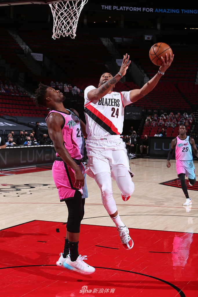 九游体育入口-包含赛地聚焦：NBA常规赛窗口期热度飙升；波特兰开拓者战术微调；压力陡增；高层口径保持一致的词条-九游体育入口