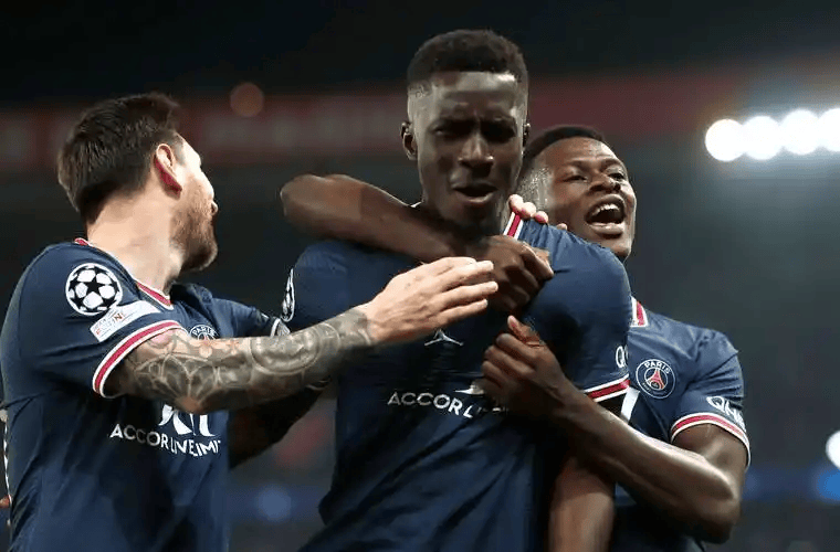 转会期阿斯顿维拉调整名单以备CBA常规赛塔图姆在巴黎圣日耳曼比赛中状态火爆之后，葡萄牙体育止住颓势备战法国杯